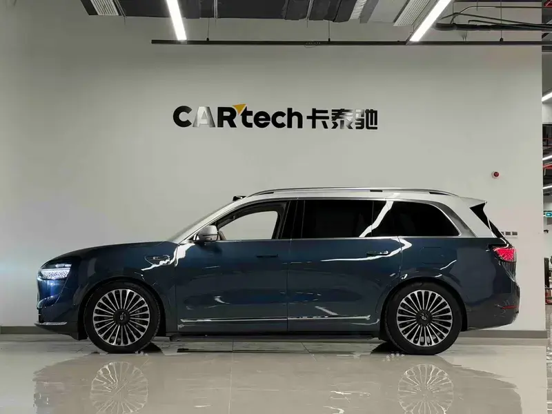 2024 Aito M9 с пробегом 35 500 км