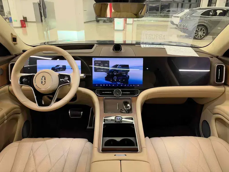 2024 Aito M9 с пробегом 35 500 км