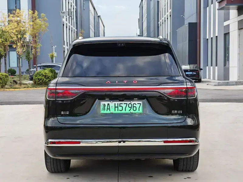 2026 Aito M9 с пробегом 7 000 км