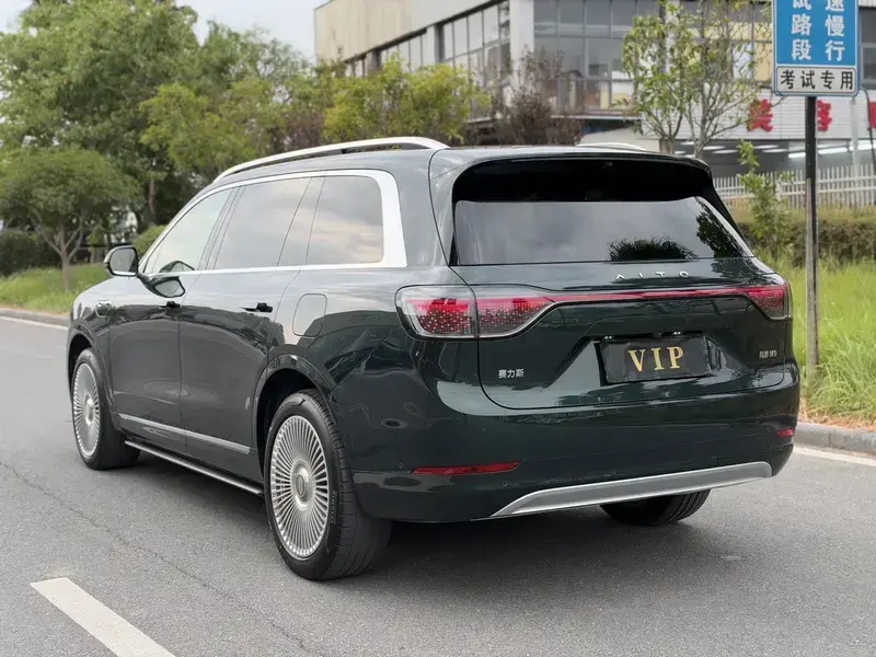 2024 Aito M9 с пробегом 56 000 км