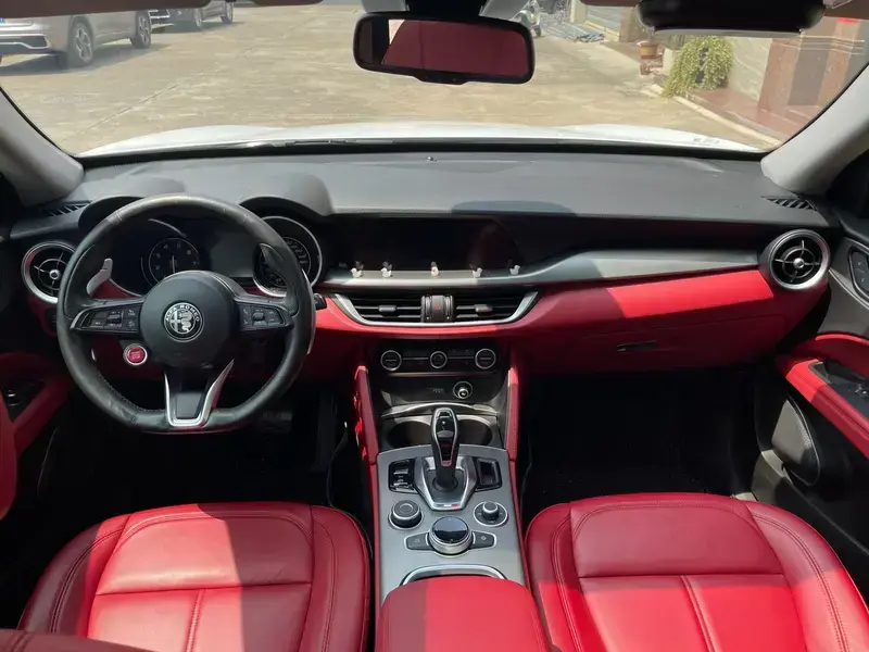 2020 Alfa Romeo Stelvio с пробегом 130 000 км