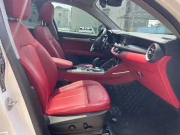 2020 Alfa Romeo Stelvio с пробегом 130 000 км