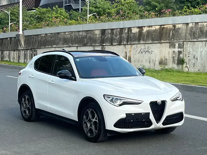 2020 Alfa Romeo Stelvio с пробегом 61 000 км