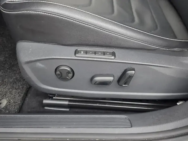 2023 Volkswagen Jetta с пробегом 24 031 км