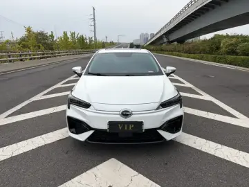 2023 Aion S с пробегом 32 000 км
