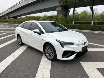 2023 Aion S с пробегом 32 000 км