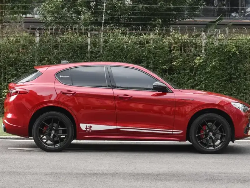 2021 Alfa Romeo Stelvio с пробегом 31 800 км