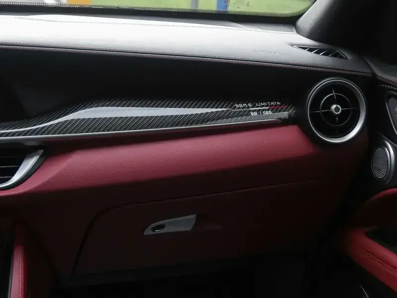 2021 Alfa Romeo Stelvio с пробегом 31 800 км