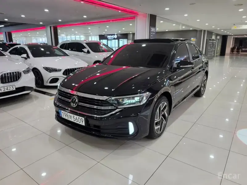 2022 Volkswagen Jetta с пробегом 55 636 км