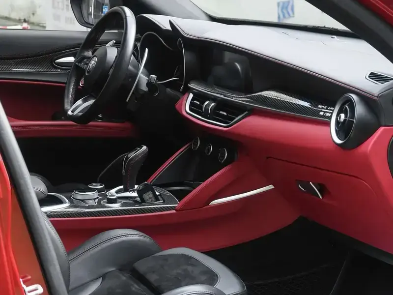 2021 Alfa Romeo Stelvio с пробегом 31 800 км
