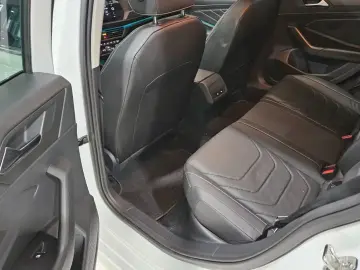 2023 Volkswagen Jetta с пробегом 16 923 км