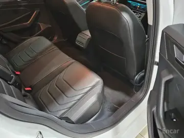 2023 Volkswagen Jetta с пробегом 16 923 км
