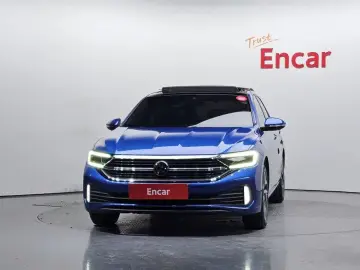 2022 Volkswagen Jetta с пробегом 51 306 км