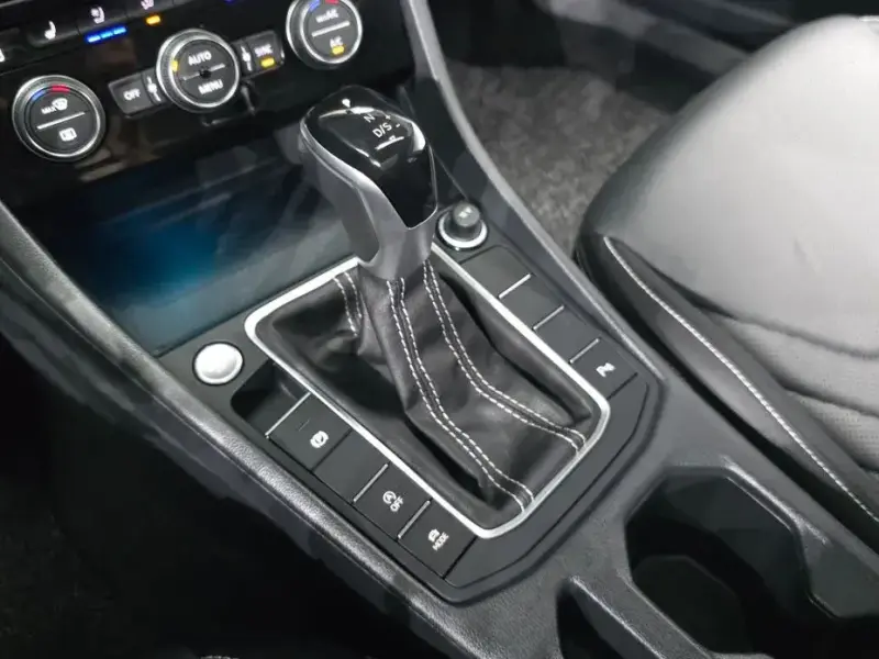 2023 Volkswagen Jetta с пробегом 15 538 км
