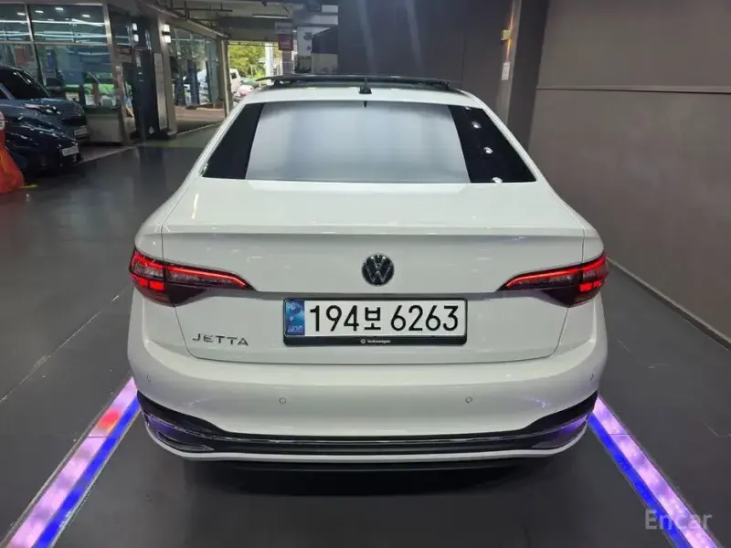 2024 Volkswagen Jetta с пробегом 17 764 км