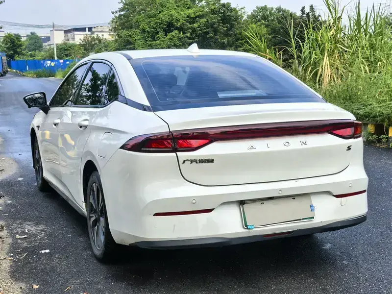 2020 Aion S с пробегом 368 000 км