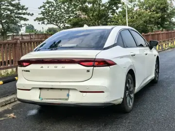 2020 Aion S с пробегом 368 000 км