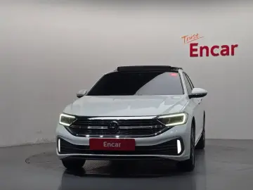 2024 Volkswagen Jetta с пробегом 5 944 км
