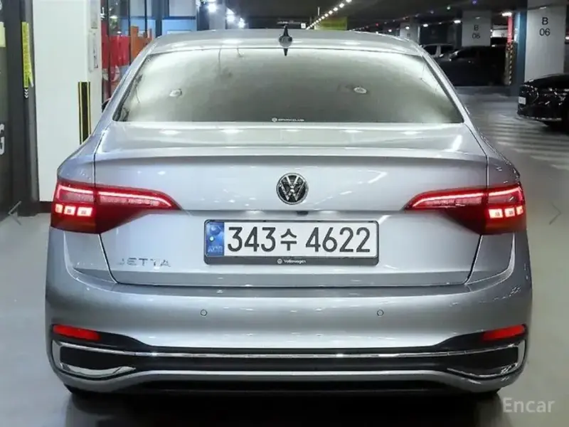 2024 Volkswagen Jetta с пробегом 9 369 км