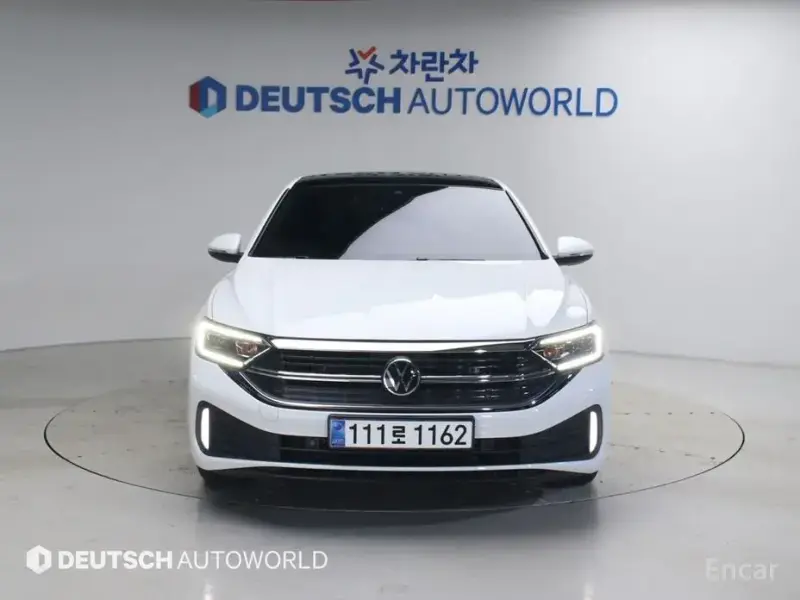 2024 Volkswagen Jetta с пробегом 7 044 км