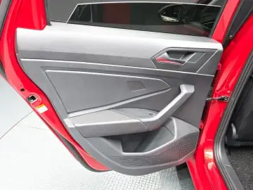 2024 Volkswagen Jetta с пробегом 28 233 км