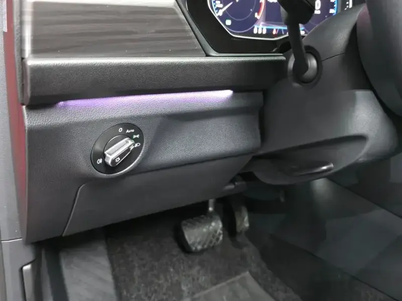 2024 Volkswagen Jetta с пробегом 28 233 км