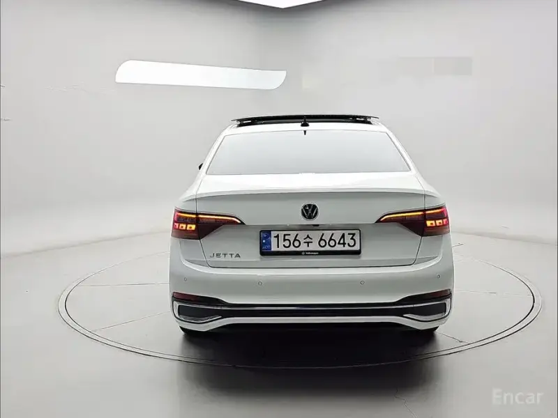 2023 Volkswagen Jetta с пробегом 29 381 км