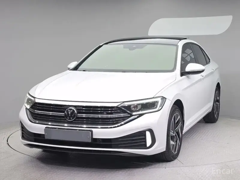2024 Volkswagen Jetta с пробегом 26 226 км