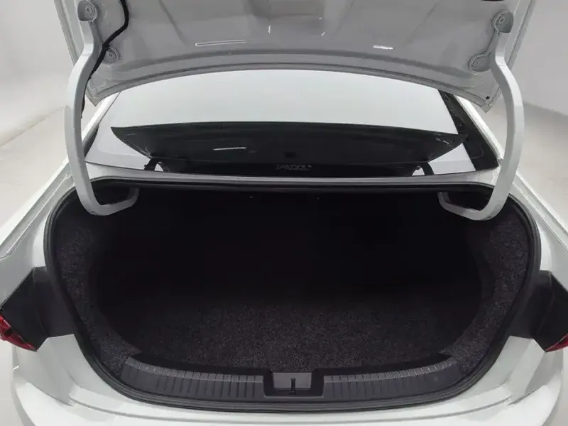 2023 Volkswagen Jetta с пробегом 29 381 км