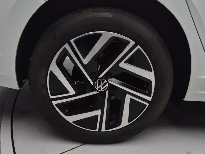 2023 Volkswagen Jetta с пробегом 29 381 км