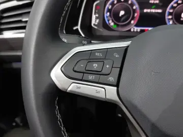 2024 Volkswagen Jetta с пробегом 26 226 км