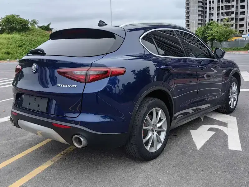 2021 Alfa Romeo Stelvio с пробегом 80 000 км