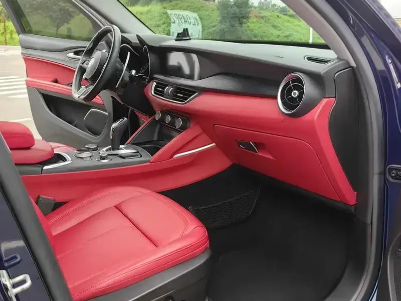 2021 Alfa Romeo Stelvio с пробегом 80 000 км