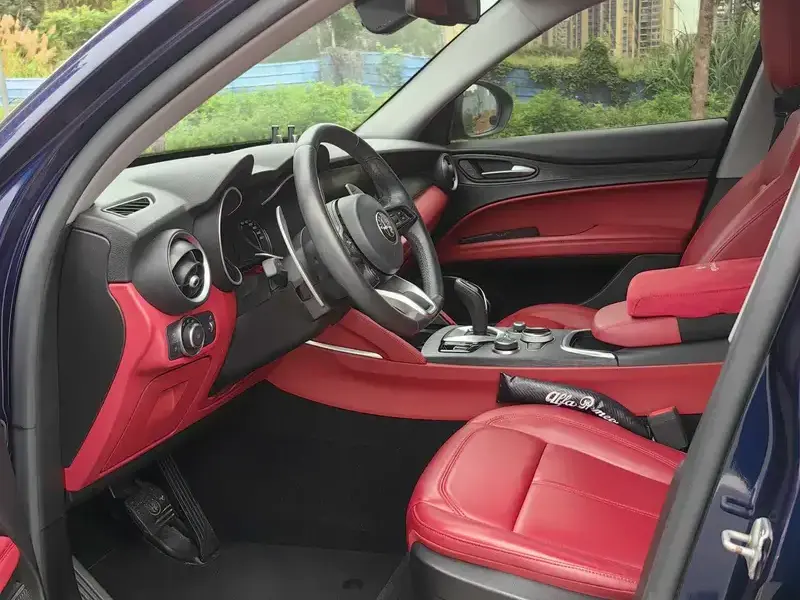 2021 Alfa Romeo Stelvio с пробегом 80 000 км