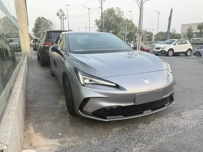 2026 Arcfox Alpha S5 с пробегом 15 000 км