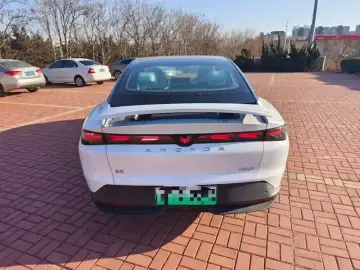 2025 Arcfox Alpha S5 с пробегом 20 000 км