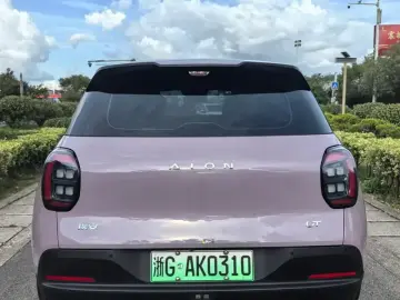2025 Aion UT с пробегом 12 000 км
