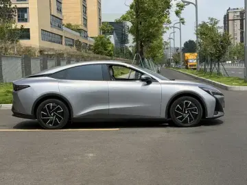 2024 Arcfox Alpha S5 с пробегом 31 000 км