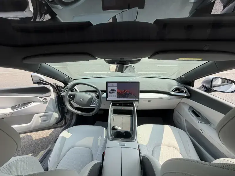 2024 Arcfox Alpha S5 с пробегом 31 000 км