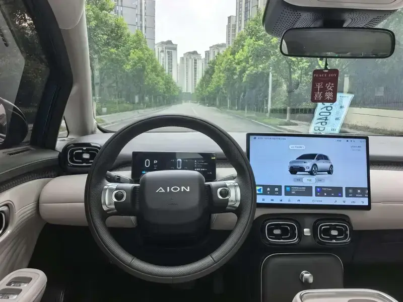 2025 Aion UT с пробегом 18 000 км