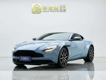 Aston Martin DB11