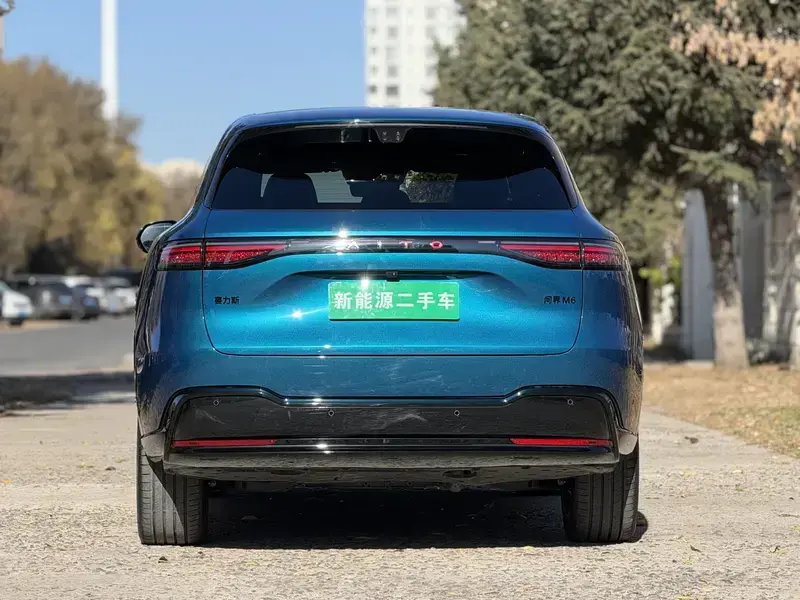 2026 Aito M6 с пробегом 4 700 км