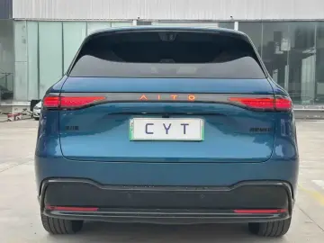 2026 Aito M6 с пробегом 5 000 км