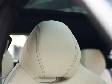 2023 Aston Martin DBX с пробегом 11 000 км