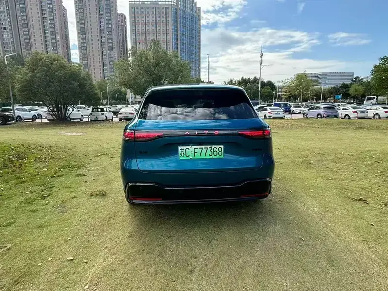 2026 Aito M6 с пробегом 4 500 км