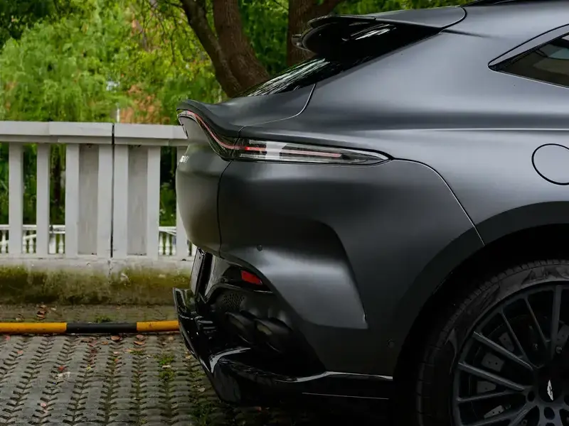 2024 Aston Martin DBX с пробегом 600 км