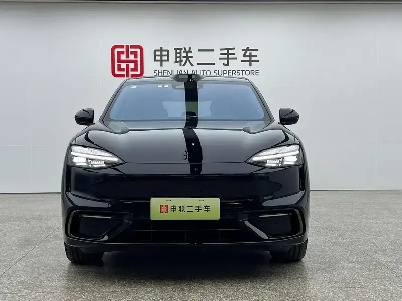 2026 Aito M6 с пробегом 7 300 км