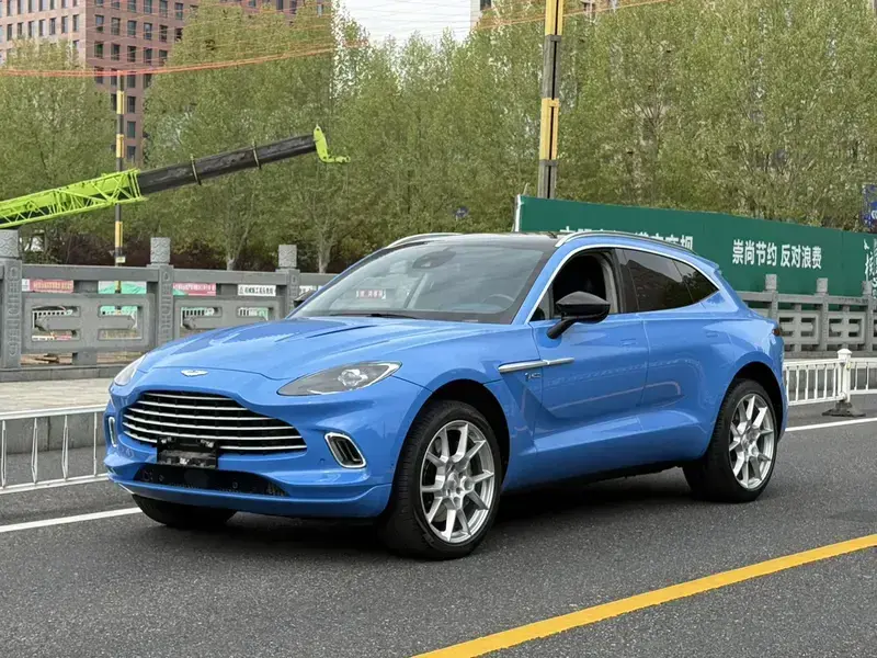 2020 Aston Martin DBX с пробегом 39 000 км