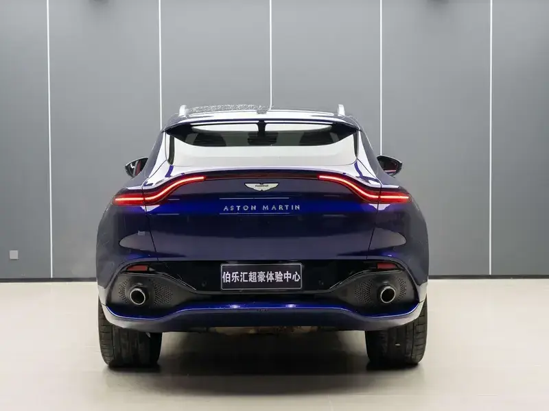 2023 Aston Martin DBX с пробегом 57 000 км