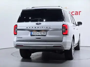 2022 Ford Expedition с пробегом 108 337 км